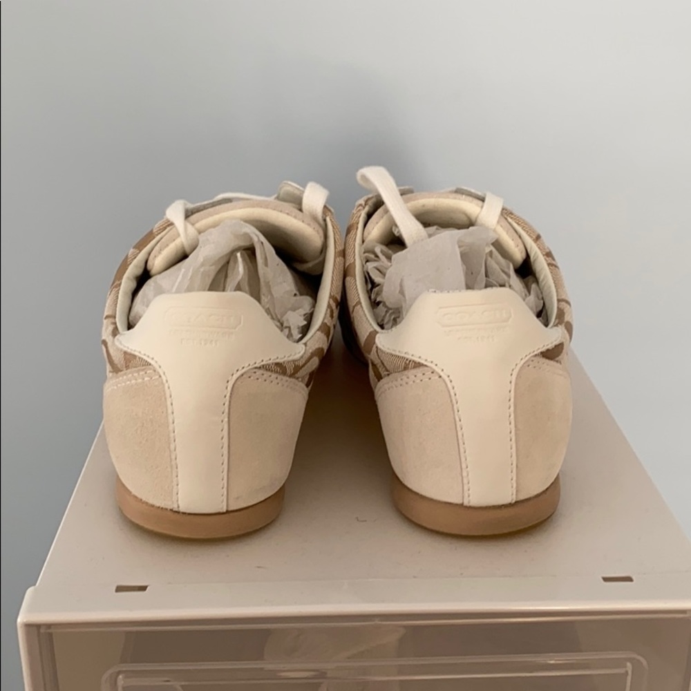 Sneakers - Picture 2 of 3